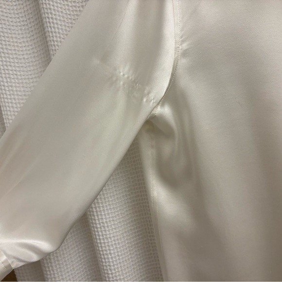 L’AGENCE  * Delisting tonight * Dani Silk Blouse. Size Small. Ivory/White. - Picture 9 of 10